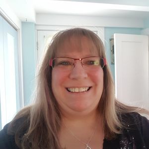 Meet your Posher, Naomi